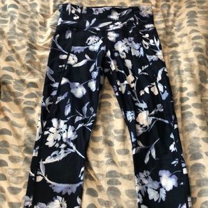 Athleta salutation floral tights